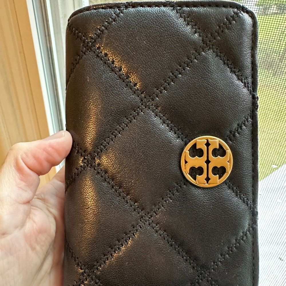 Tory Burch Willa Medium Wallet